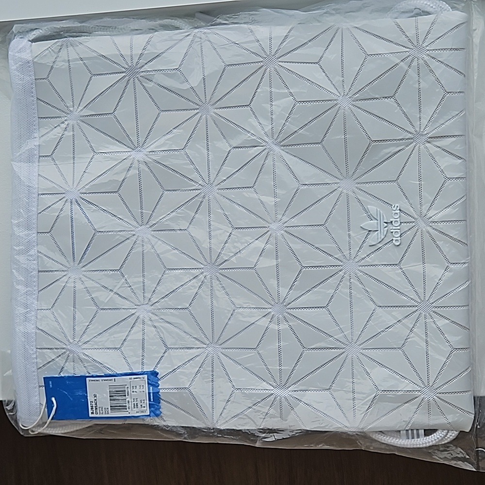 BN Adidas Originals Limited Edition White Gymsack
